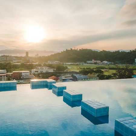 The Aru Hotel At Aru Suites Kota Kinabalu Dış mekan fotoğraf