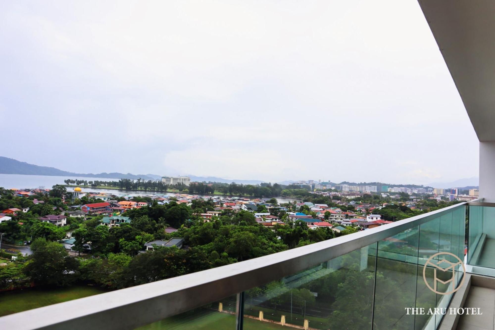 The Aru Hotel At Aru Suites Kota Kinabalu Dış mekan fotoğraf